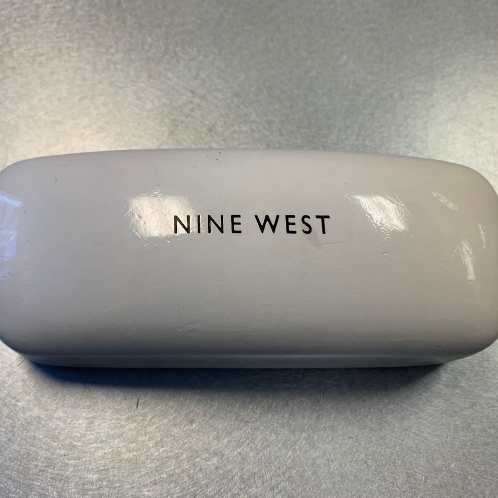 Authentic Nine West Ladies White  Hard Case
